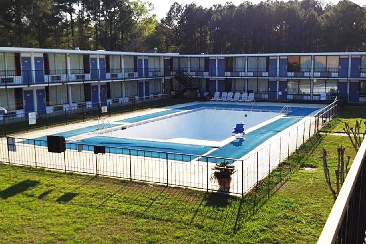 Landmark Hotel Leesville Exterior foto